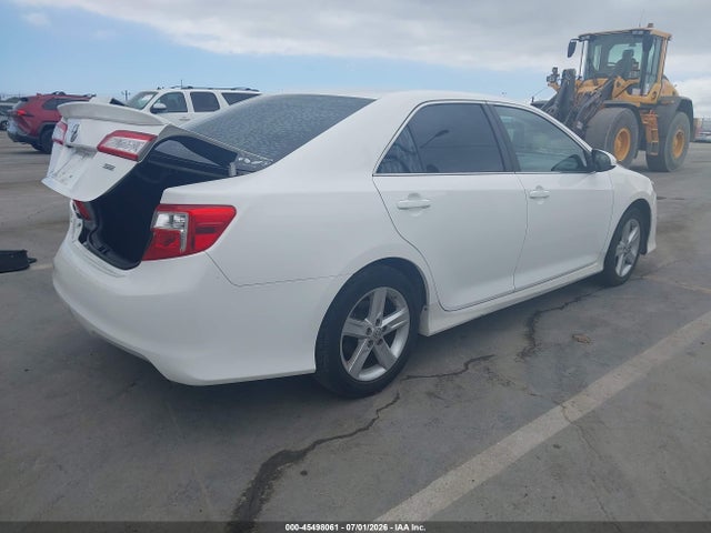 Toyota CAMRY SE 2014 4T1BF1FK5EU399165 Image 4
