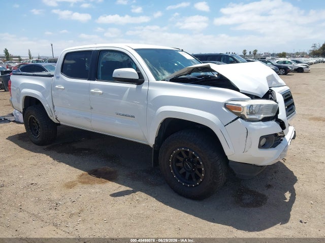 Auction sale of the 2017 Toyota Tacoma Sr5 V6, vin: 3TMAZ5CN8HM039085, lot number: 45498078