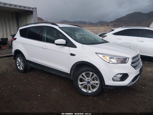 Ford ESCAPE SE 2018 1FMCU9GD0JUD08791 Image 1