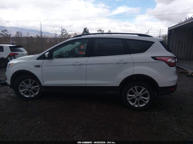 Ford ESCAPE SE 2018 1FMCU9GD0JUD08791 Image 14