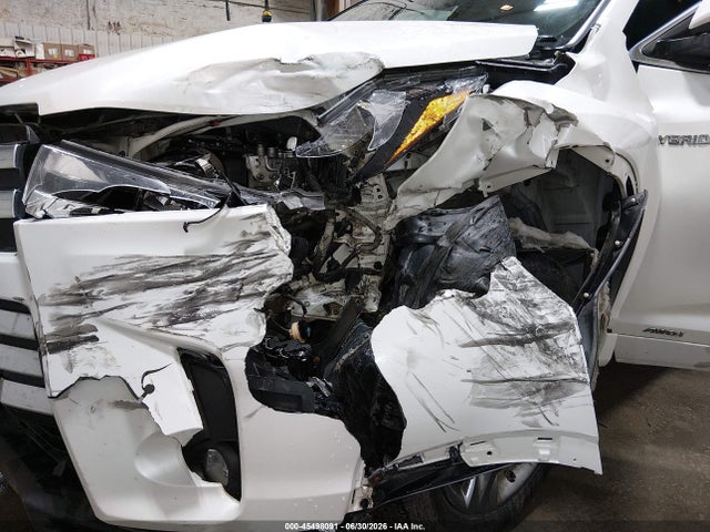 Продаж на аукціоні авто 2019 Toyota Highlander Hybrid Limited Platinum, vin: 5TDDGRFH5KS065988, номер лоту: 45498091