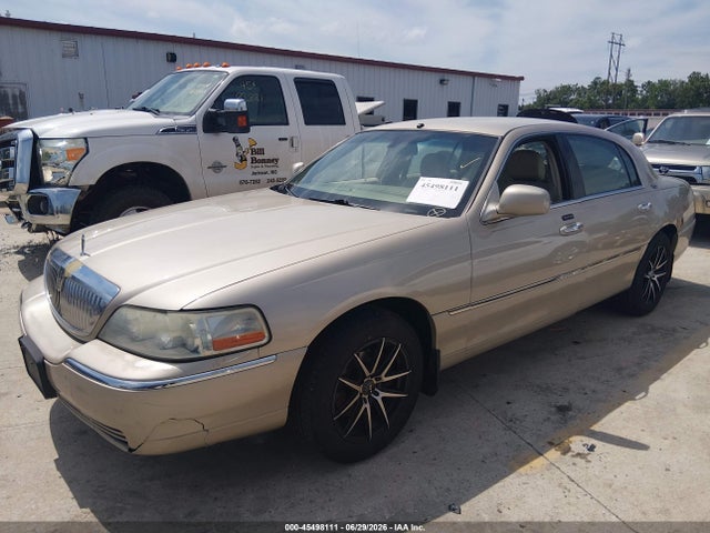 Auction sale of the 2007 Lincoln Town Car Signature Limited, vin: 1LNHM82V37Y609752, lot number: 45498111