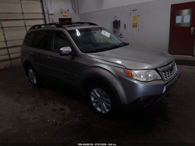 45498128 :رقم المزاد ، JF2SHADC9BH781490 vin ، 2011 Subaru Forester 2.5x Premium مزاد بيع