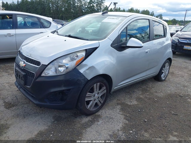 Chevrolet Spark 1lt Cvt 2015 KL8CD6S94FC720644 Image 2