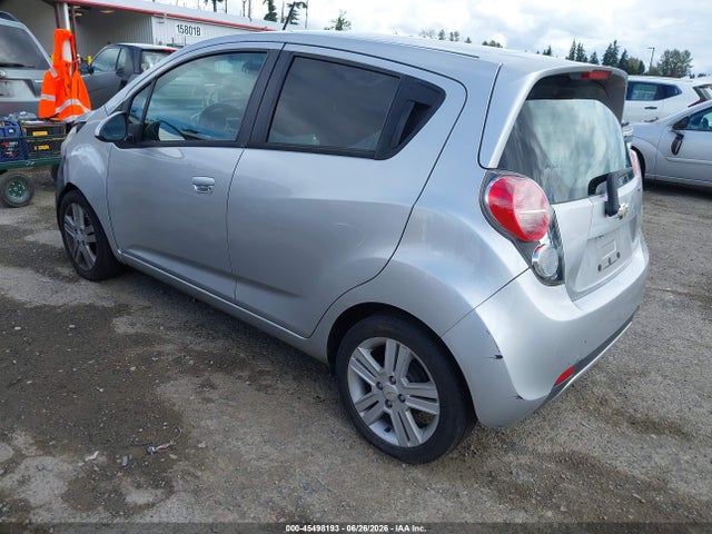 Chevrolet Spark 1lt Cvt 2015 KL8CD6S94FC720644 Image 3
