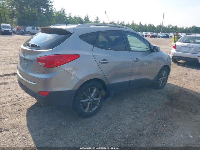 Продажа на аукционе авто 2015 Hyundai Tucson Se, vin: KM8JUCAG8FU090971, номер лота: 45498203