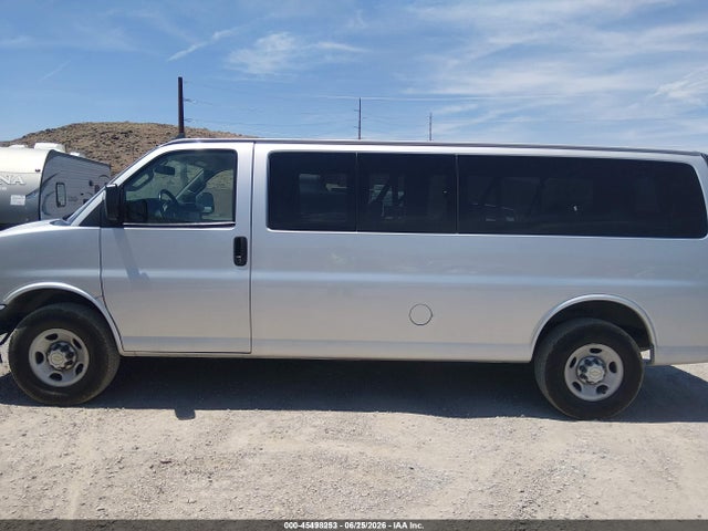 1GAZGNFP7L1237547 Chevrolet Express Passenger Rwd 3500 Extended Wheelbase Ls