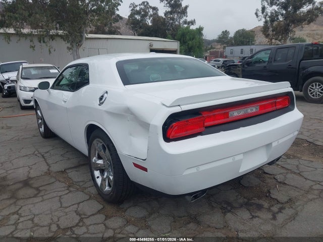 45498255 :رقم المزاد ، 2C3CDYAG5DH565281 vin ، 2013 Dodge Challenger Sxt Plus مزاد بيع