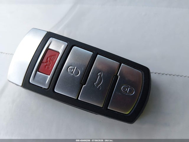 45498256 :رقم المزاد ، WVWXK73C29E052138 vin ، 2009 Volkswagen Passat Komfort مزاد بيع