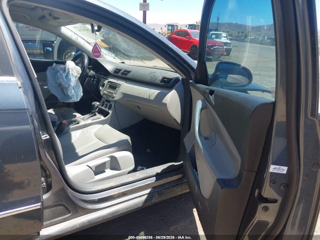 45498256 :رقم المزاد ، WVWXK73C29E052138 vin ، 2009 Volkswagen Passat Komfort مزاد بيع