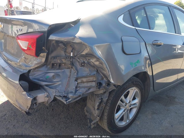 1G1BE5SM7J7245905 Chevrolet Cruze Lt Auto