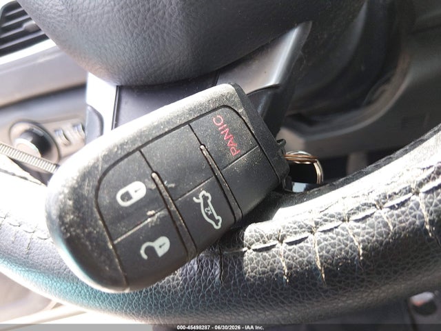 Chrysler 200 Limited 2015 1C3CCCAB7FN658078 Image 11