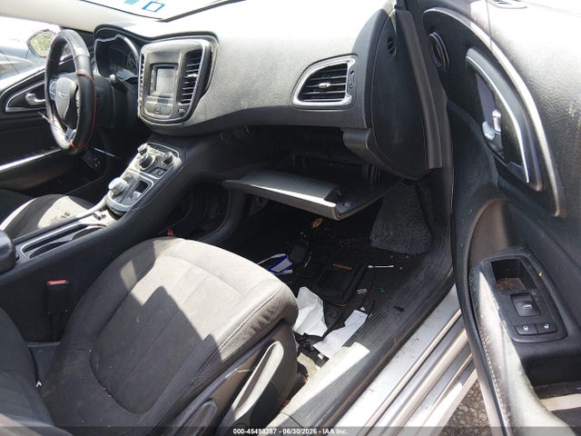 Chrysler 200 Limited 2015 1C3CCCAB7FN658078 Image 5