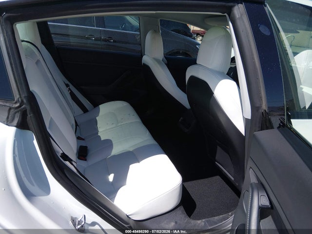 2022 Tesla Model 3 Performance Dual Motor All-wheel Drive მანქანა იყიდება აუქციონზე, vin: 5YJ3E1EC4NF293403, აუქციონის ნომერი: 45498290