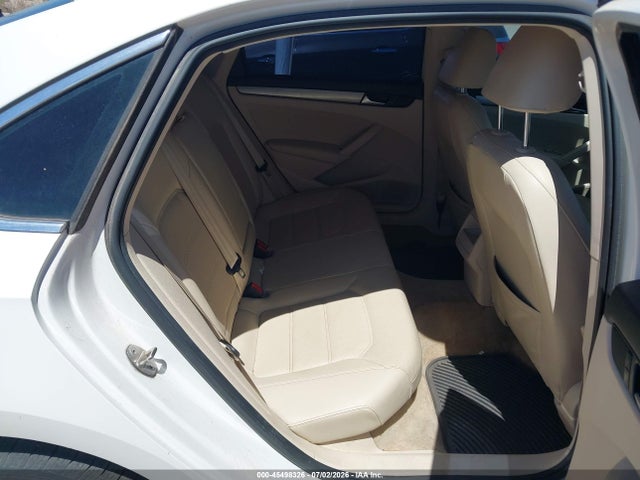 Aukcja sprzedaży 2015 Volkswagen Passat 1.8t Limited Edition, vin: 1VWAT7A31FC115921, numer aukcji: 45498326