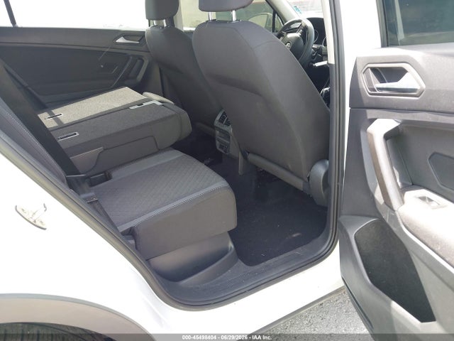3VV0B7AX5MM155985 Volkswagen Tiguan 2.0t S