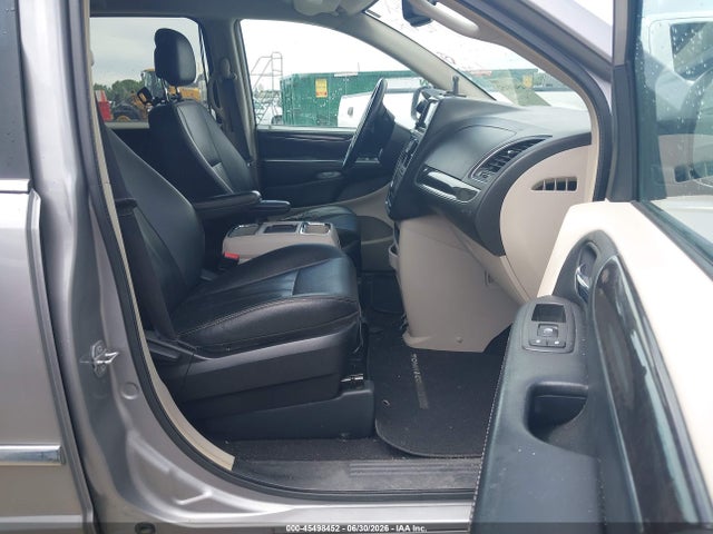 2C4RC1BG9GR156567 Chrysler Town &amp; Country Touring