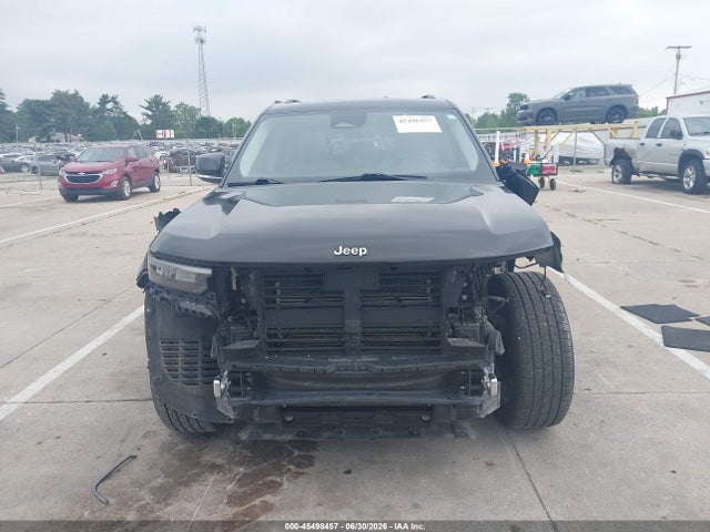 1C4RJHDG5N8562043 Jeep Grand Cherokee Overland 4x4