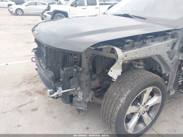 1C4RJHDG5N8562043 Jeep Grand Cherokee Overland 4x4