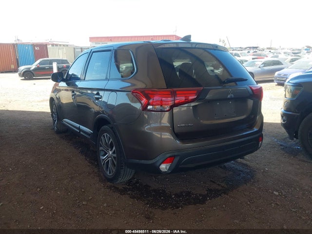 Mitsubishi Outlander Es 2018 JA4AD2A3XJZ001595 Image 3