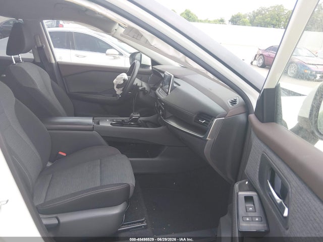 5N1BT3BA9PC827796 Nissan Rogue Sv Fwd