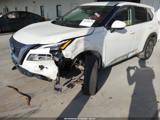 5N1BT3BA9PC827796 Nissan Rogue Sv Fwd