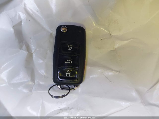 2015 Volkswagen Jetta 1.8t Se მანქანა იყიდება აუქციონზე, vin: 3VWD17AJ8FM243573, აუქციონის ნომერი: 45498754