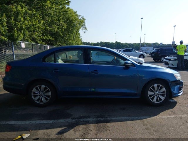 2015 Volkswagen Jetta 1.8t Se მანქანა იყიდება აუქციონზე, vin: 3VWD17AJ8FM243573, აუქციონის ნომერი: 45498754