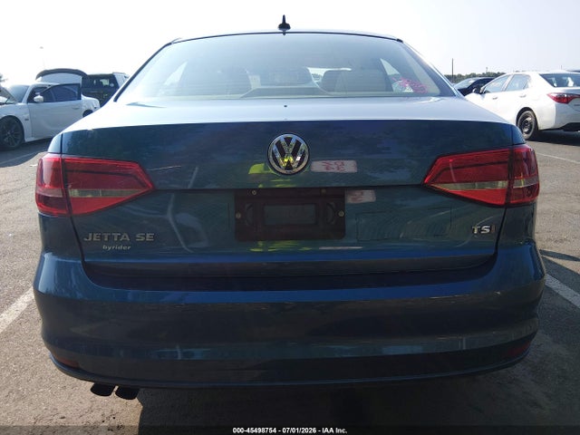 2015 Volkswagen Jetta 1.8t Se მანქანა იყიდება აუქციონზე, vin: 3VWD17AJ8FM243573, აუქციონის ნომერი: 45498754