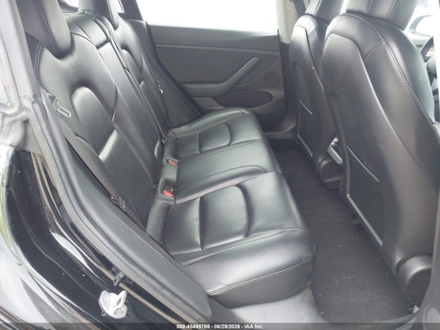 45498769 :رقم المزاد ، 5YJ3E1EA0MF085984 vin ، 2021 Tesla Model 3 Standard Range Plus Rear-wheel Drive مزاد بيع