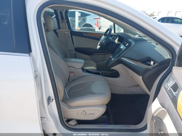 45498904 :رقم المزاد ، 5LMCJ2C93JUL22277 vin ، 2018 Lincoln Mkc Select مزاد بيع