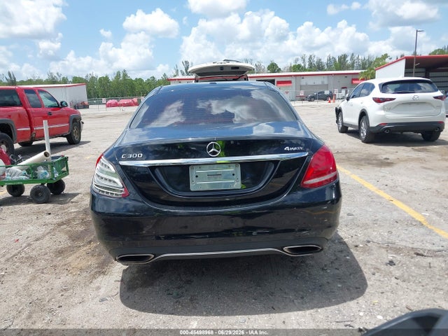 45498968 :رقم المزاد ، 55SWF4KB1FU004677 vin ، 2015 Mercedes-benz C 300 4matic مزاد بيع