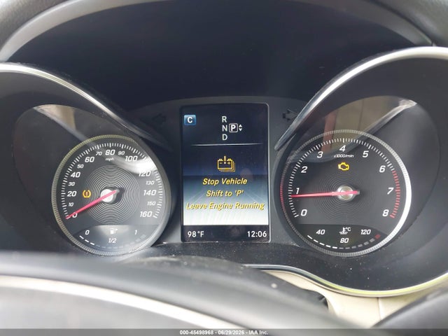 45498968 :رقم المزاد ، 55SWF4KB1FU004677 vin ، 2015 Mercedes-benz C 300 4matic مزاد بيع
