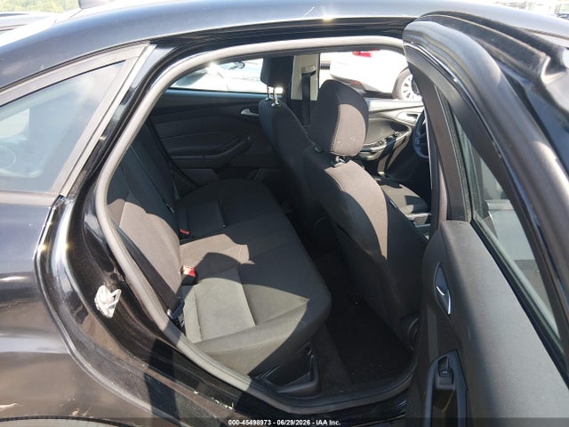 Auction sale of the 2017 Ford Focus Se, vin: 1FADP3F25HL335844, lot number: 45498973