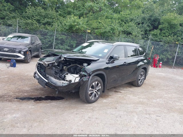 Toyota Highlander Xle 2024 5TDKDRBH4RS566838 Image 2