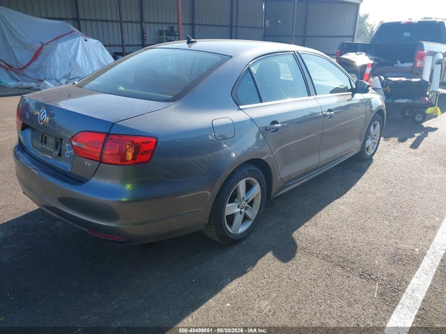 3VW3L7AJ3EM280177 Volkswagen Jetta 2.0l Tdi