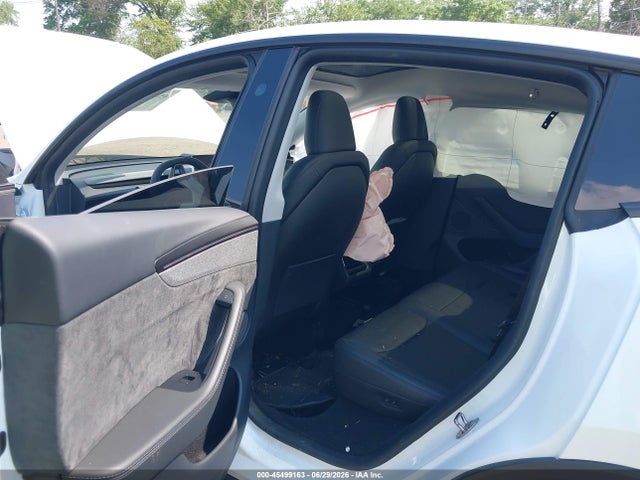 Продаж на аукціоні авто 2026 Tesla Model Y All-wheel Drive/long Range Launch Series/premium All-wheel Drive, vin: 7SAYGDEE0TF352823, номер лоту: 45499163