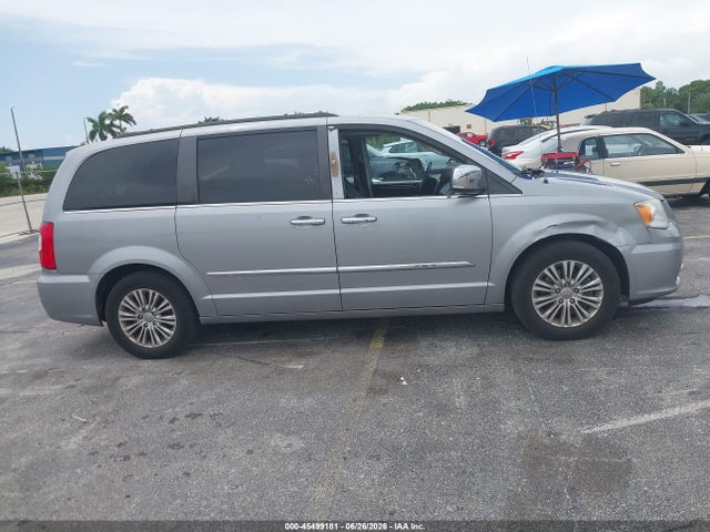 Продаж на аукціоні авто 2015 Chrysler Town & Country Touring-l, vin: 2C4RC1CG1FR673620, номер лоту: 45499181