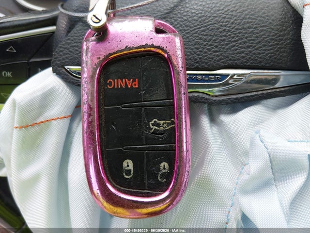 45499229 :رقم المزاد ، 1C3CCCAB0FN595373 vin ، 2015 Chrysler 200 Limited مزاد بيع