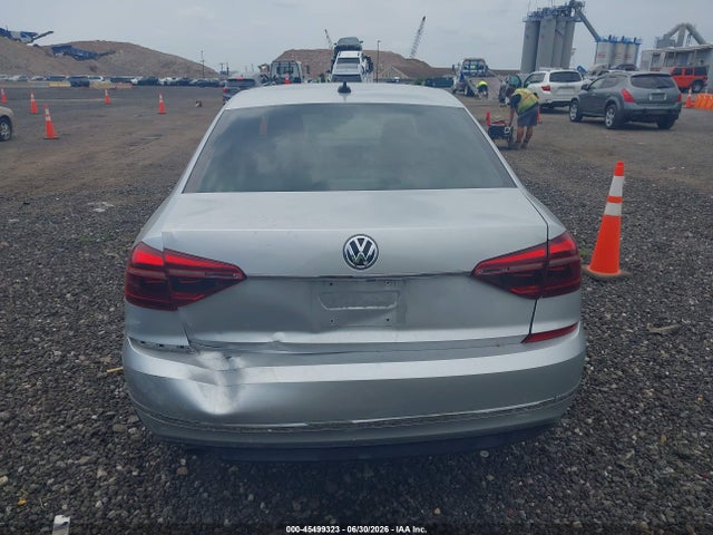 45499323 :رقم المزاد ، 1VWDT7A33HC084638 vin ، 2017 Volkswagen Passat 1.8t R-line مزاد بيع