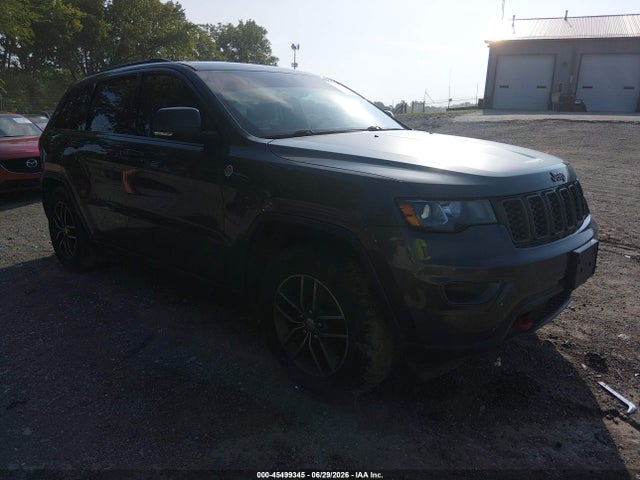Продаж на аукціоні авто 2018 Jeep Grand Cherokee Trailhawk 4x4, vin: 1C4RJFLGXJC211240, номер лоту: 45499345