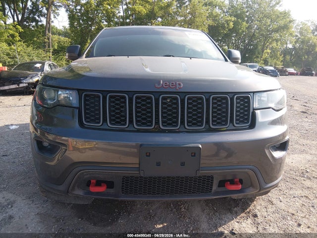 Продаж на аукціоні авто 2018 Jeep Grand Cherokee Trailhawk 4x4, vin: 1C4RJFLGXJC211240, номер лоту: 45499345
