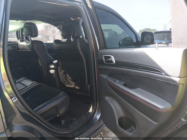 Продаж на аукціоні авто 2018 Jeep Grand Cherokee Trailhawk 4x4, vin: 1C4RJFLGXJC211240, номер лоту: 45499345