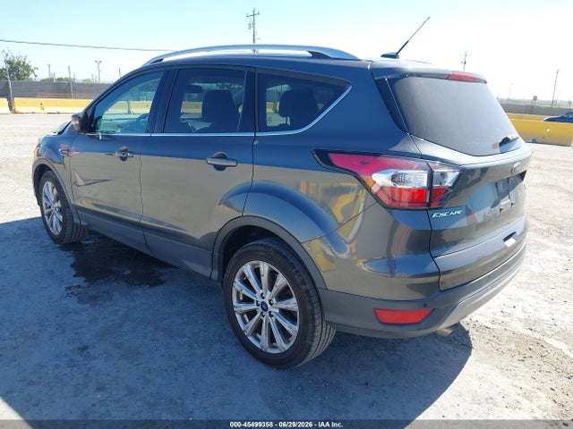 Ford Escape Titanium 2017 1FMCU0J95HUE97562 Image 3