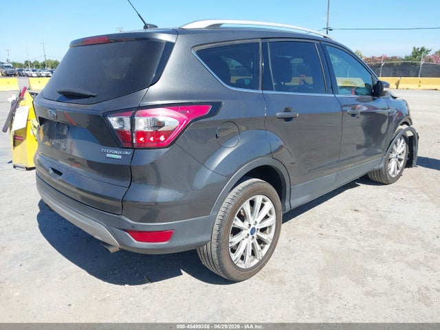 Ford Escape Titanium 2017 1FMCU0J95HUE97562 Image 4