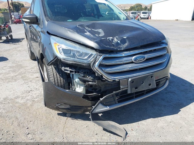 Ford Escape Titanium 2017 1FMCU0J95HUE97562 Image 6