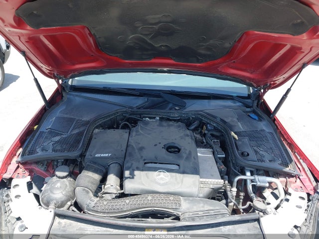 45499374 :رقم المزاد ، 55SWF4JB8JU272264 vin ، 2018 Mercedes-benz C 300 مزاد بيع