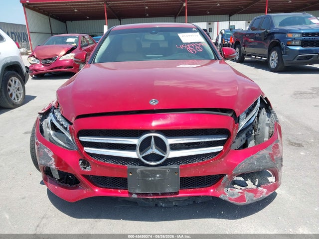 45499374 :رقم المزاد ، 55SWF4JB8JU272264 vin ، 2018 Mercedes-benz C 300 مزاد بيع