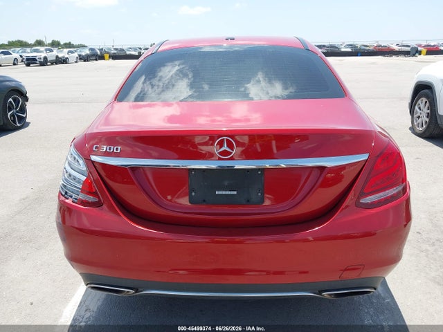 45499374 :رقم المزاد ، 55SWF4JB8JU272264 vin ، 2018 Mercedes-benz C 300 مزاد بيع