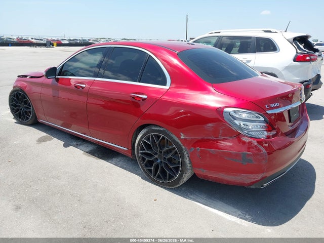 45499374 :رقم المزاد ، 55SWF4JB8JU272264 vin ، 2018 Mercedes-benz C 300 مزاد بيع